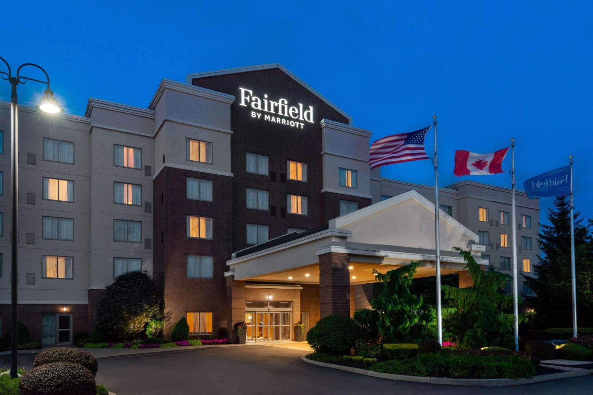 צ'יקטווואגה Fairfield Inn & Suites - Buffalo Airport מראה חיצוני תמונה