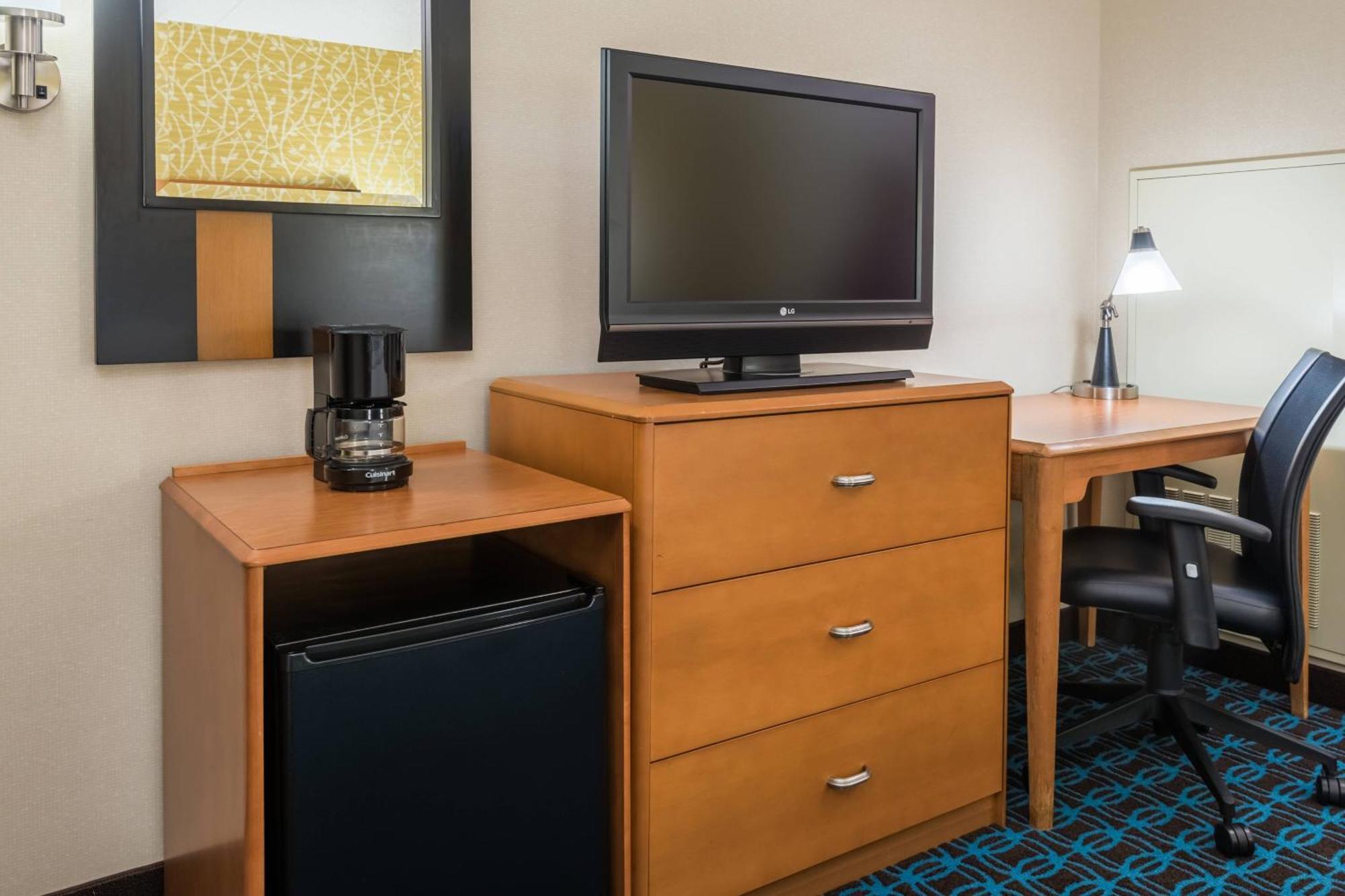 צ'יקטווואגה Fairfield Inn & Suites - Buffalo Airport מראה חיצוני תמונה