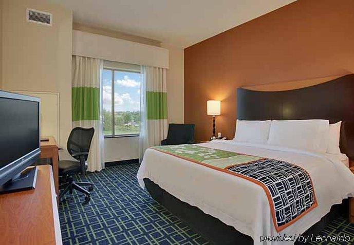 צ'יקטווואגה Fairfield Inn & Suites - Buffalo Airport חדר תמונה
